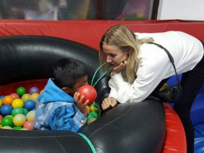 Lotte is doing volunteer work in the health care